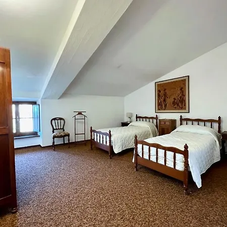 La Casa Del Castello アパート モンテメラノ